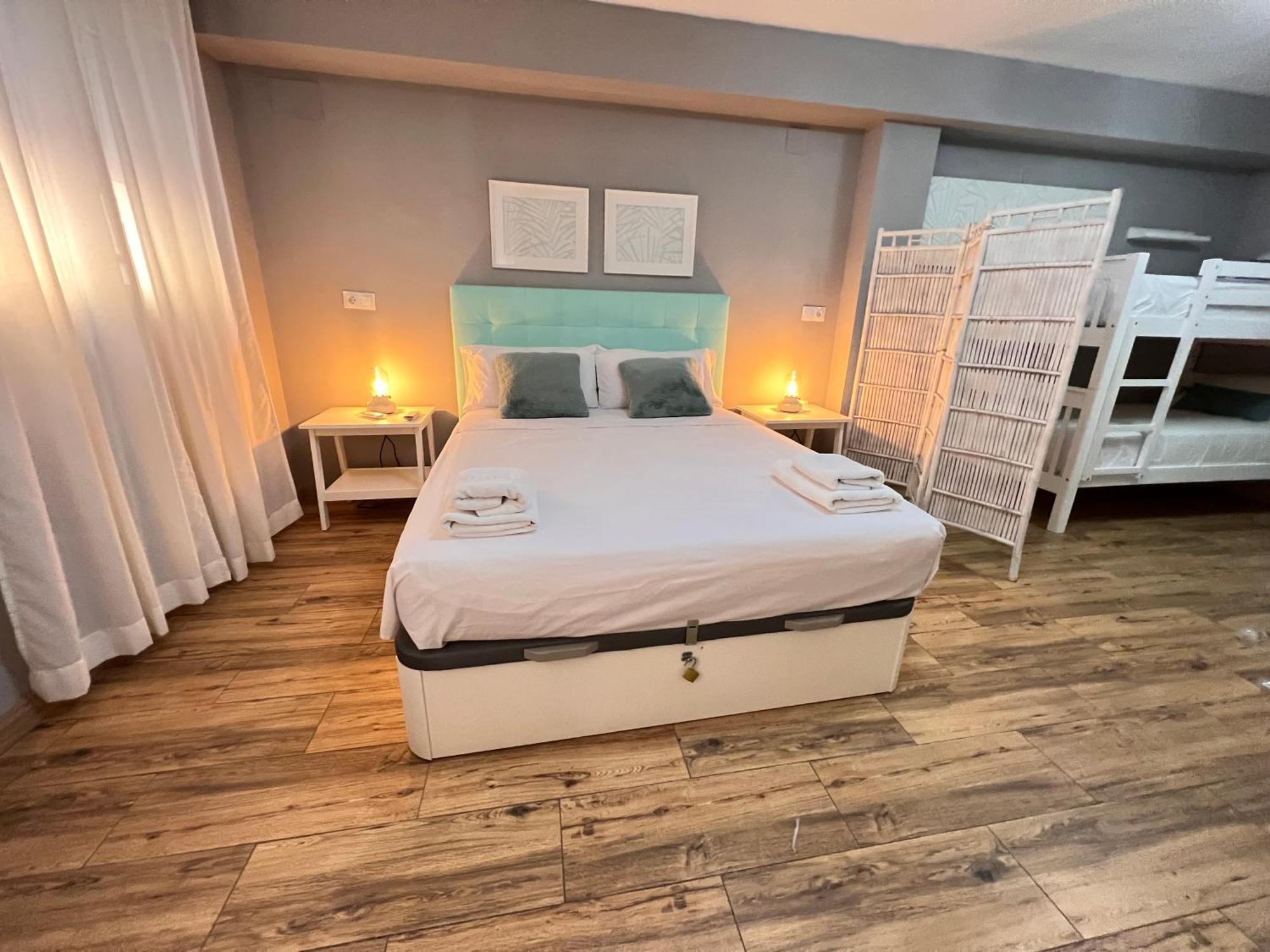 Nuestra Casita De Marmoles Parking Incluido 2 Bicis Gratis Apartment Malaga Ngoại thất bức ảnh